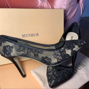 Menbur Black Embroidered Heels 🖤